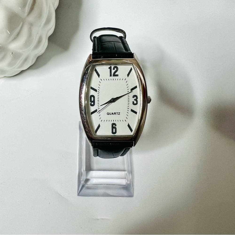 Classic Watch - image 2